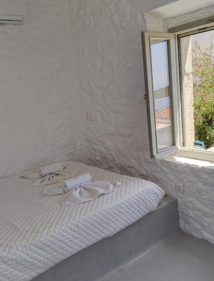 Oniropagida Nisyros Apartments #2 Nikia View Luaran gambar